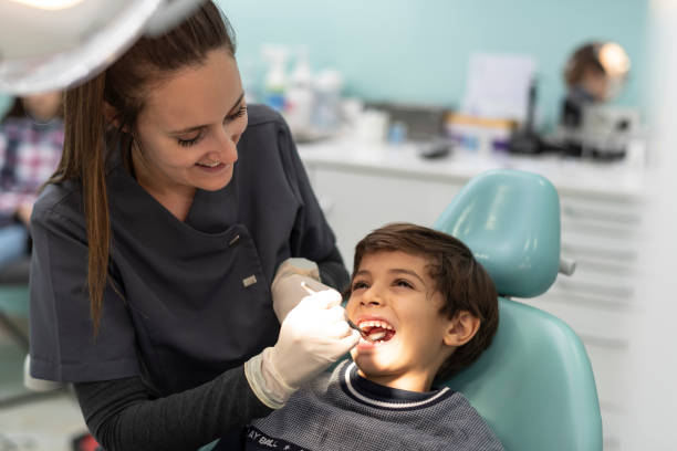 Best Emergency Tooth Extraction in South Monrovia Island, CA